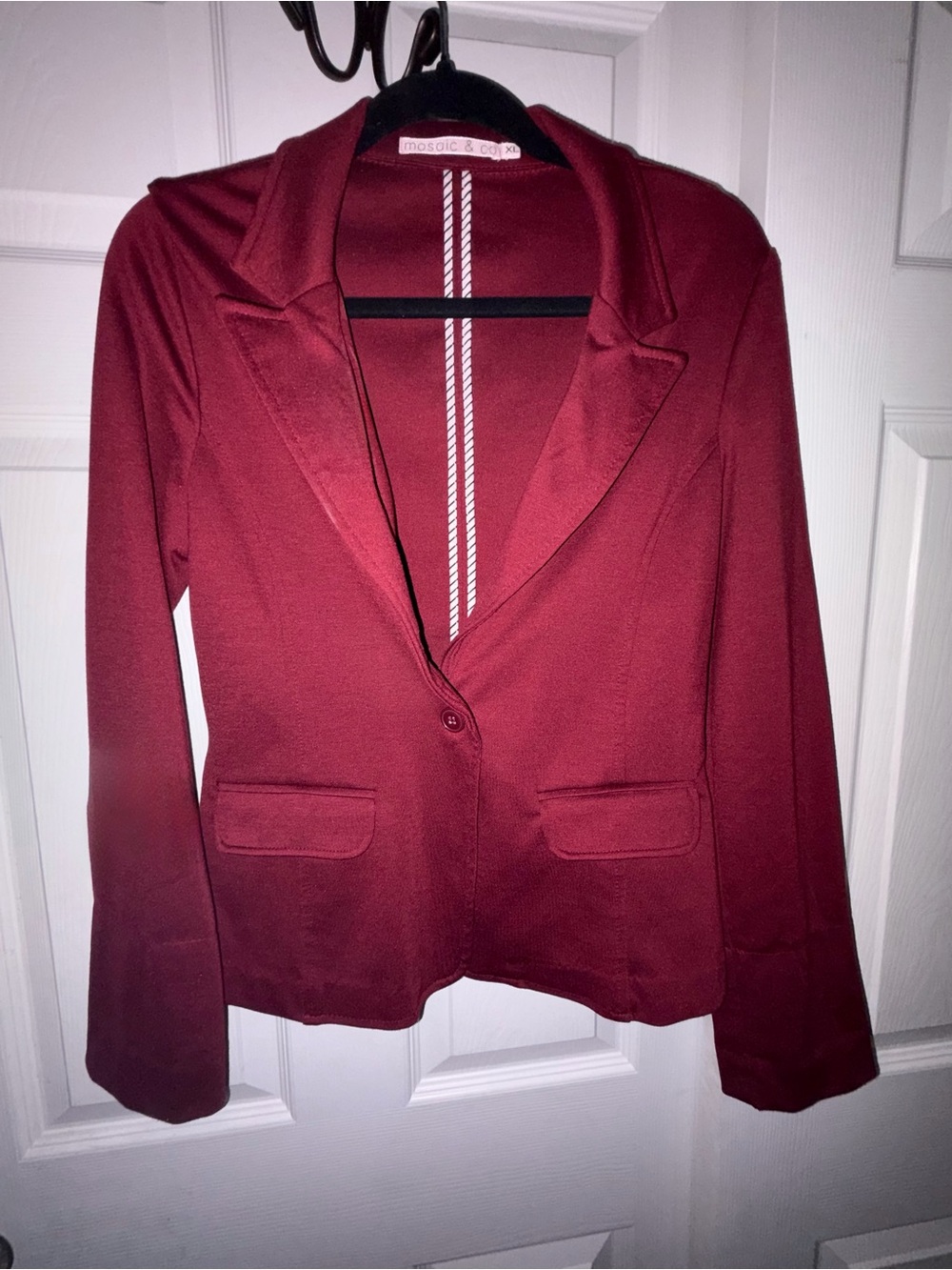 Mosaic & Co. Women's Wine Single-Button Blazer